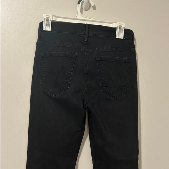 MOTHER Insider Crop Step Fray Black Jeans Size 28 - Picture 4 of 7